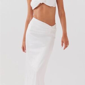 PepperMayo Crescent light twist satin maxi skirt